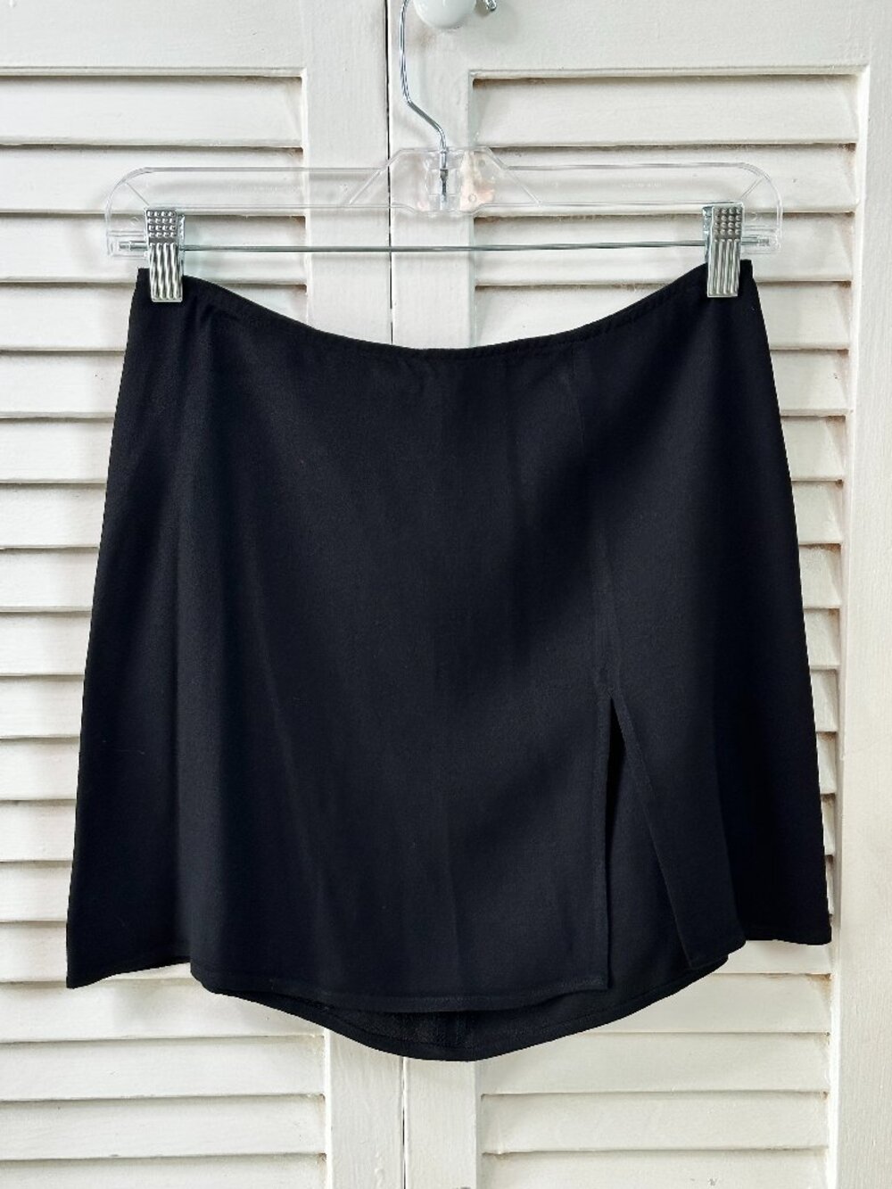 Reformation Margot Mini Skirt Side Slit Black Size 4 Contemporary Minimalist